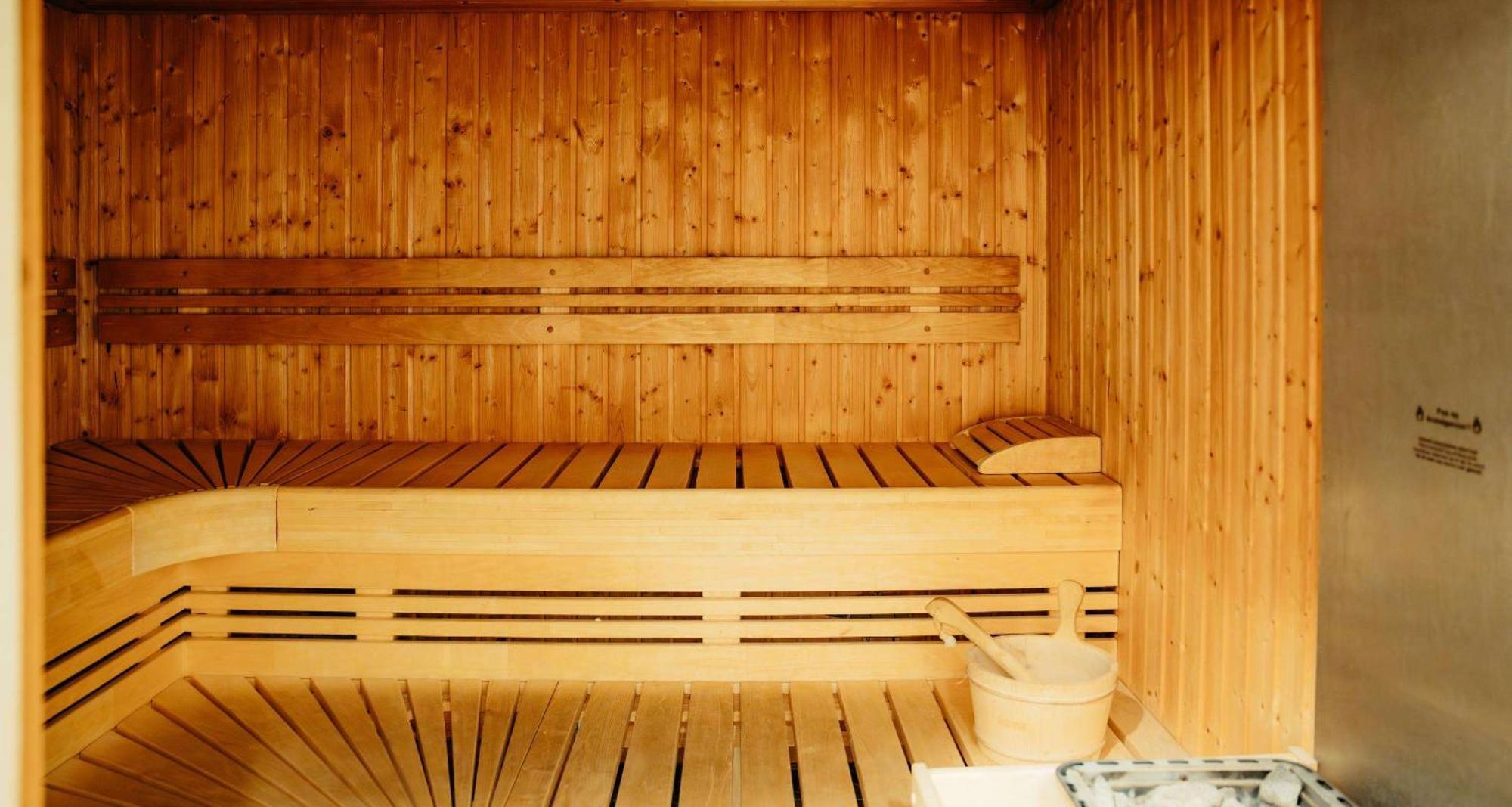 Grand Hotel Karel V Utrecht Exterior photo A Finnish sauna